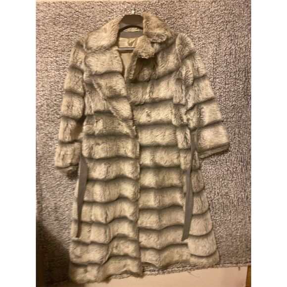 Women's Vintage Gray Faux Fur Overcoat Size 38 Winter Formal - Picture 7 of 14